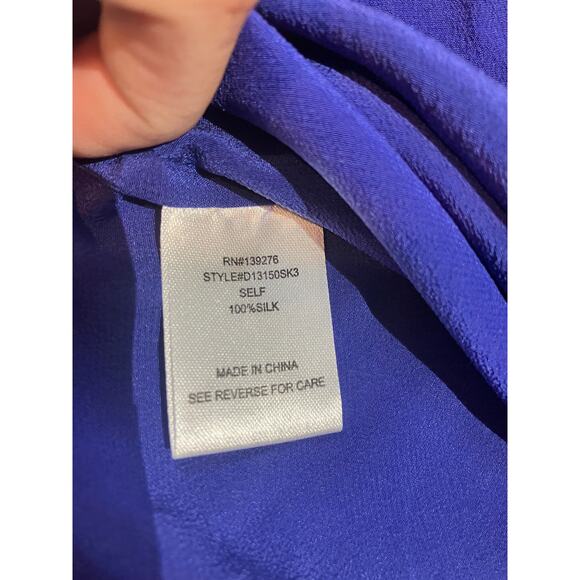 Daniel Rainn 100% Silk Blue Long Sleeve Blouse Open Crochet Detail Size S - Picture 8 of 8